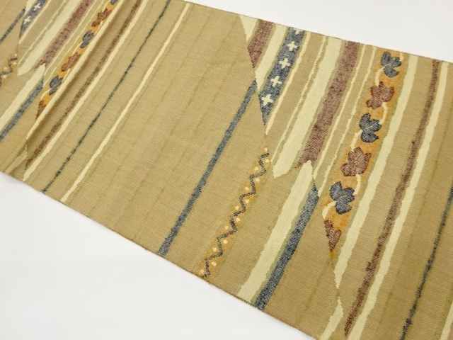 手織り紬斜線に唐草・幾何学模様織出し名古屋帯